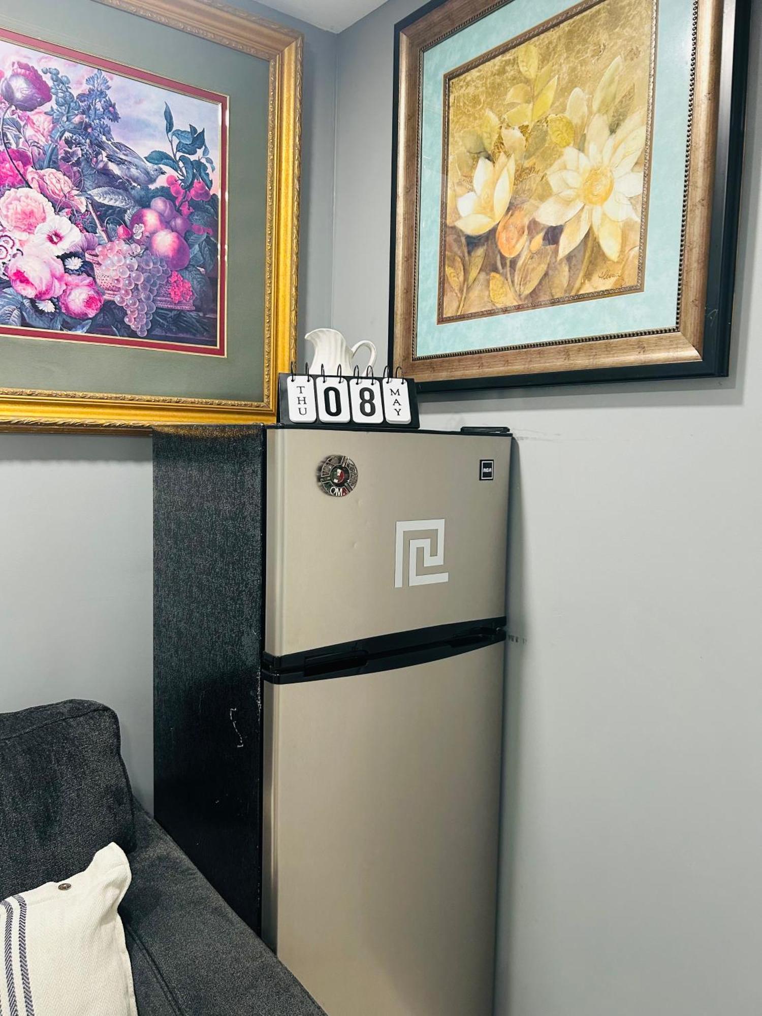 Fancy Studio Private Entrance Selden 외부 사진
